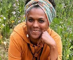 Tanya Field's Instagram, Twitter & Facebook