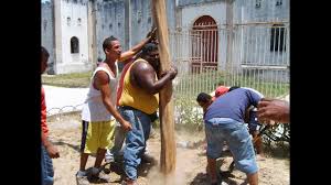 Desde hace mucho era muy distinto en lo que se visualiza. El Palo Encebado Un Juego Tradicional En Vias De Extincion Youtube