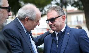 Συγκινημένος ο χρήστος σωτηρακόπουλος στην πρεμιέρα του sports weekend στο mega. Xrhstos Swthrakopoylos To Parapono Meta Ton 8anato Ths Gynaikas Toy Kai To Sygklonistiko Post Alphafreepress Gr