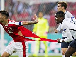 Alle spielernamen & rückennummern auf dem neuen frankreich trikot 2018. Em Netzreaktionen Zum Trikot Gate Bei Schweiz Gegen Frankreich