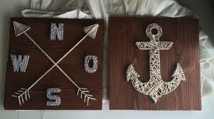 Nagel Bilder Auf Lasierten Holzbrettern Maritim Anker Kinderleicht Einfach Motiv Wahlen Am Besten Vormalen Diy Geschenke Verpacken Holzbrett Nagelbilder