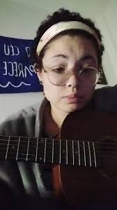 acho que sou feita de luar , hayley williams