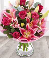 Whether it's first class or special delivery, trust us with your mail. Moulin Rogue Bouquet Flowers Are Us Belfast Florist Bouquets Flowers Handties