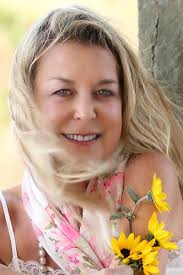 An Egg Is Quiet (Nature Books): Aston, Dianna, Long, Silvia: 9781607533511:  Amazon.com: Books