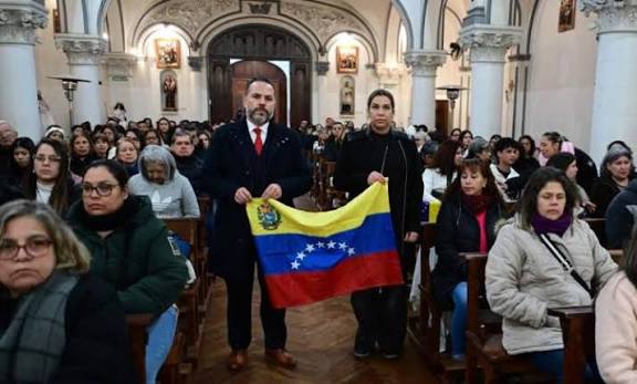 Buenos Aires: la comunidad venezolana unida en medio del dolor por los terremotos - AICA.org