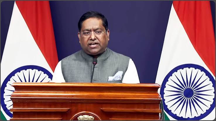 विदेश मंत्रालय:एफिल टावर विवाद पर Mea ने पल्ला झाड़ा, Lac पर चीन से बातचीत; पाकिस्तान के खेलों पर क्या कहा? - Mea Clarifies Eiffel Tower Issue, Lac Military Meeting And ...