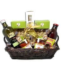 Our 10 best italian gift baskets 2018 features a wide variety of baskets for every taste and budget. Italian Food Gift Basket Pasta Oil Sauce Breadsticks Chocolate