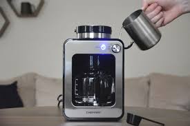 Coffee machine with grinder beans and brews delivery dudes boca. The 9 Best Coffee Makers With Grinders In 2021