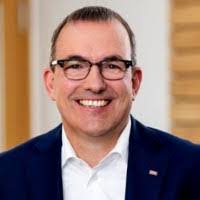 Alf Meyer's Instagram, Twitter & Facebook