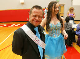 Central High student finds great friend, date through volunteer work