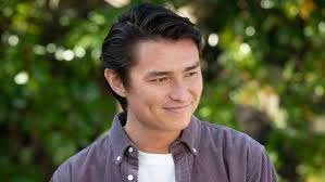 Neighbours Soap Scoop! Jane and Vic grow closer