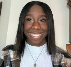 20 area students to receive book scholarships