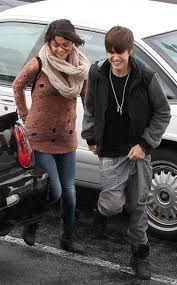 If you can't handle the hate, don't post pics of your new girlfriend. Photo 172645 From Justin Bieber Selena Gomez Romance Rewind Justin Bieber And Selena Justin Bieber Selena Gomez Justin Bieber