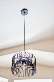 Diy Express Une Corbeille Devient Luminaire Design Lustre Metal Lustre Ikea Luminaire Ikea