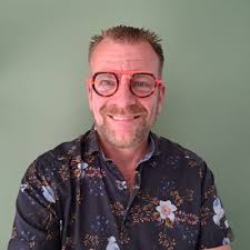 In de pocket, een leerzame training over hoe je (nieuwe)collega's kan  begeleiden en welke wegen je hiervoor kan bewandelen.