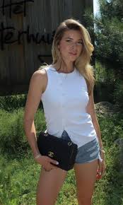 Jade Anna Van Vliet - Free pics, galleries & more at Babepedia