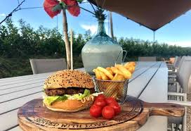 De melding werd om 13:45 via het p2000 netwerk verzonden naar een dienstdoende ambulance behorend bij de 112 veiligheidsregio kennemerland. Bief Burgers Cruquius Menu Preise Restaurant Bewertungen Tripadvisor