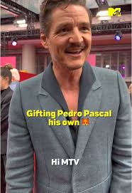Pedro Pascal Wild Robot