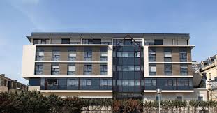 Vous lisez un « bon article ». Historique Clinique Saint Germain En Laye