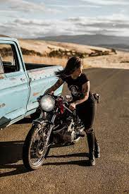The Pic You Want Someone Else To Play Saved Female Motorcycle Riders Women Riding Motorcycles Cafe Racer Girl