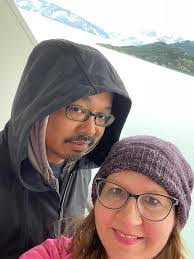 Roslyn Gibson's Instagram, Twitter & Facebook