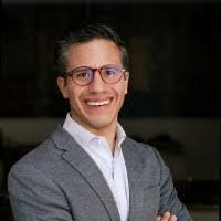 Leonor Rebollo's Instagram, Twitter & Facebook