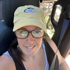 Tammy Rojas's Instagram, Twitter & Facebook