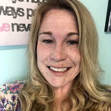 Lindsey Wert's Instagram, Twitter & Facebook