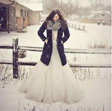 Punchy pink, peach, light ivory, and organic green all come together with this beautiful rich sky blue to create a palette that's reminiscent of the summer sky at dusk. Winter Wedding Color Palette 2013 Trends Elegantweddinginvites Com Blog