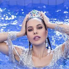 Notizie di costume e società