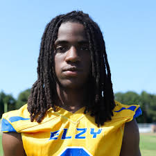 Jamaal Edwards' Amanda Elzy High School Bio