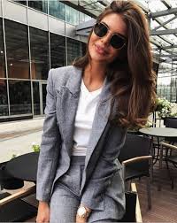 5 idee look per essere pronte in 5 minuti. Tailleur Pantalone Tendenza Calda Della Moda Autunno Inverno No Time For Style Kleidung Fur Frauen Outfit Ideen Geschaftskleidung