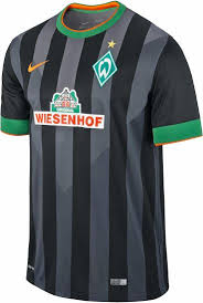 Neue Werder Bremen 14 15 Trikots Veroffentlicht Werder Bremen Bremen Fussballtrikots