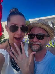 Who to send team photos to: parents or coaches?