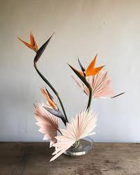 Bird Of Paradise Flower Arrangement Vase 1 589 Likes 8 Comments The Drive New York Thedrivenewyork On Instagram This Arrangement Beautiful Flower Arrangements Flower Vases Flower Arrangements