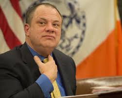 Queens Library carrying out expensive probe of leaks about director Thomas  Galante's salary, spending