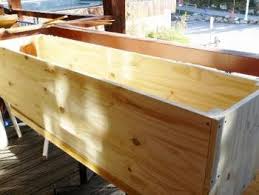 Fabrication D Un Coffre En Bois Servant De Banc Coffre En Bois Banquette En Bois Coffre En Bois Diy Construire sa maison seulement avec des blocs de bois isolés ? fabrication d un coffre en bois servant