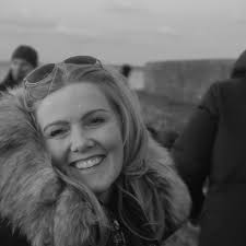 Deirdre Mcknight's Instagram, Twitter & Facebook