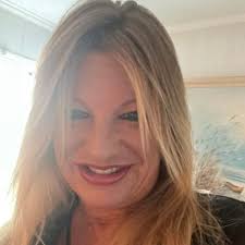 Janine Crissey (@JanineCrissey2)