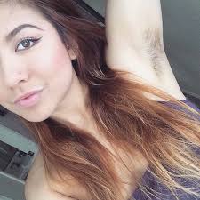 Underarm hair, as human body hair, usually starts to appear at the beginning of puberty. Hairy Armpits Is The Latest Women S Trend On Instagram Bored Panda