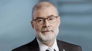 It's Your Ship': The Leadership Lessons That Saved the USS Benfold