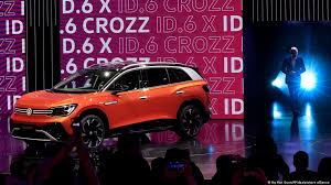 Aber jeder autokonzern, der in china neue. Automesse Shanghai Der E Auto Nabel Der Welt Wirtschaft Dw 19 04 2021