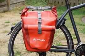 All of its products are made from sustainable materials. Vaude Aqua Back Plus Test Das Kann Die Hinterradtasche