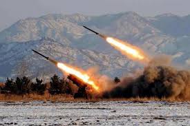 La corée du nord a montré un missile balistique intercontinental géant lors d'un imposant défilé militaire. La Coree Du Nord A Tire Un Nouveau Missile Balistique Loop Haiti