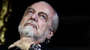 Ieri era all'assemblea della lega serie a. De Laurentiis Stanchi Di Sostenere Questi Arbitri Senza Di Noi Vanno A Pelare Le Patate Eurosport