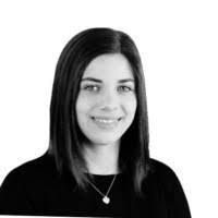 Anna Karl's Instagram, Twitter & Facebook