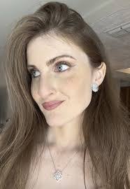 Kara Deaton's Instagram, Twitter & Facebook