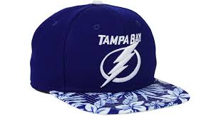 Tampa bay had seven giveaways in the game, including one by steven stamkos that led to mathew barzal's opening goal in. Ktz Tampa Bay Lightning Wowie 9fifty Snapback Cap In Blue For Men Lyst