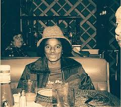 Texting With Michael Jackson Fanfiction Fanfiction Amreading Books Wattpad Michael Jackson Smile Beat It Michael Jackson Micheal Jackson