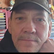 What causes engine to die if choke is not adjusted?